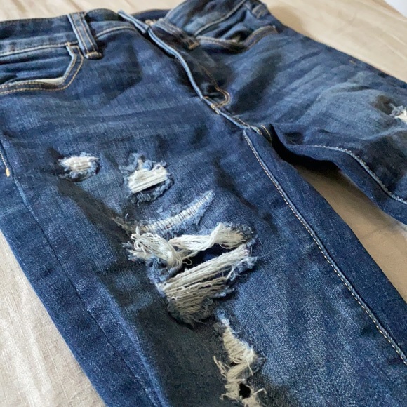 American Eagle “next level stretch” ripped jeans - Picture 2 of 3